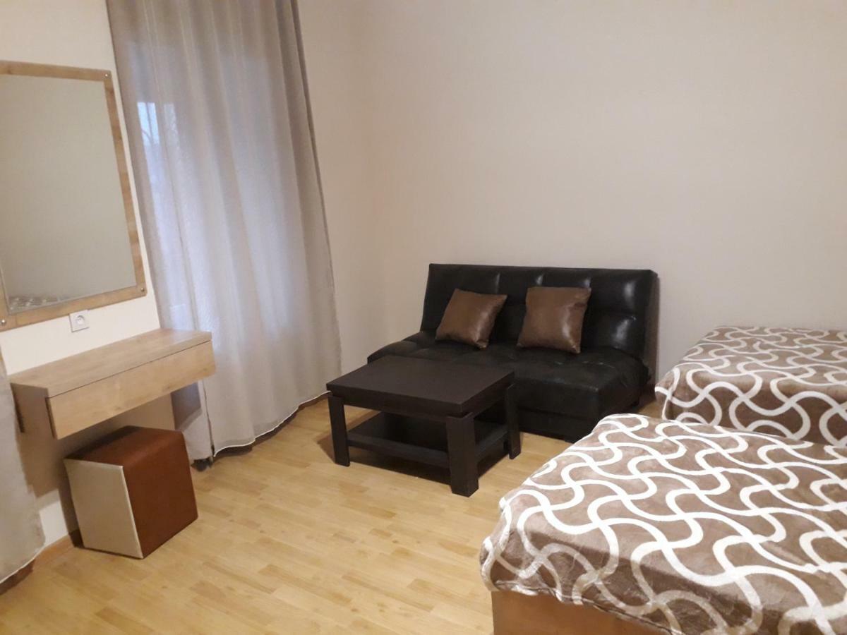 2 Bedroom Apartment In Chugureti Tbilisi Eksteriør billede