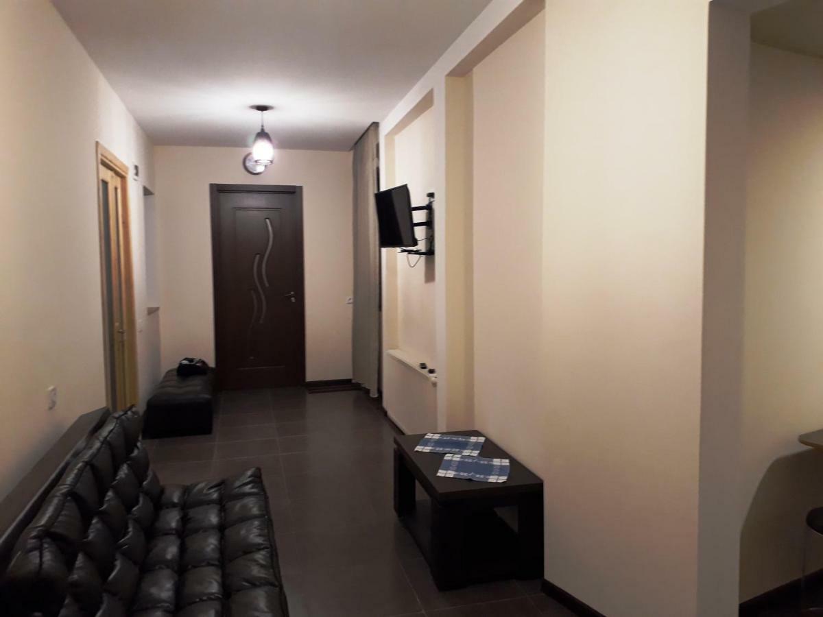 2 Bedroom Apartment In Chugureti Tbilisi Eksteriør billede