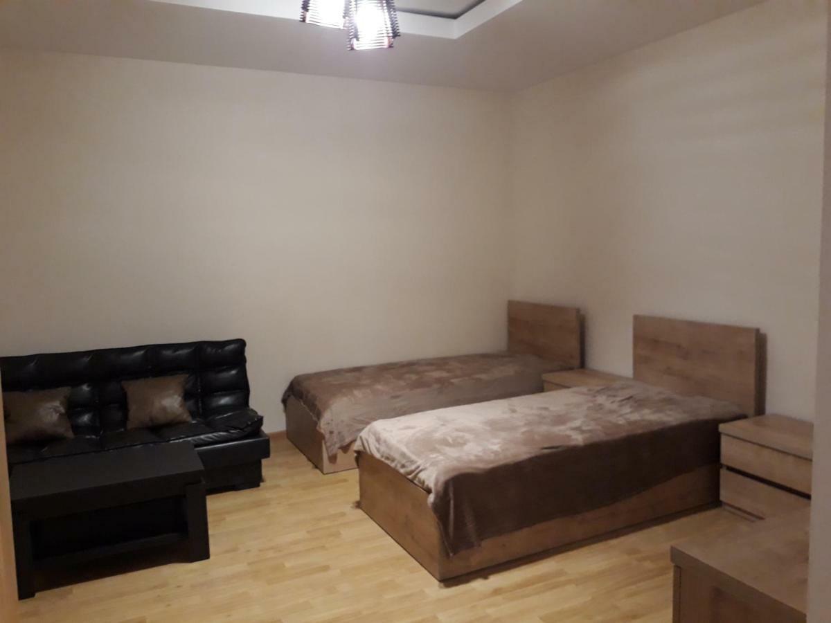 2 Bedroom Apartment In Chugureti Tbilisi Eksteriør billede